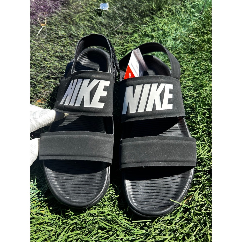 Nike Tanjun Sandals Womens 8 Black White Athletic Strappy Slides 882694-001 NEW